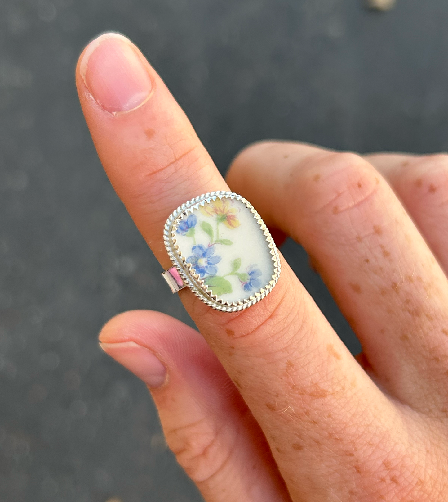 Buttercup Ring Size 6