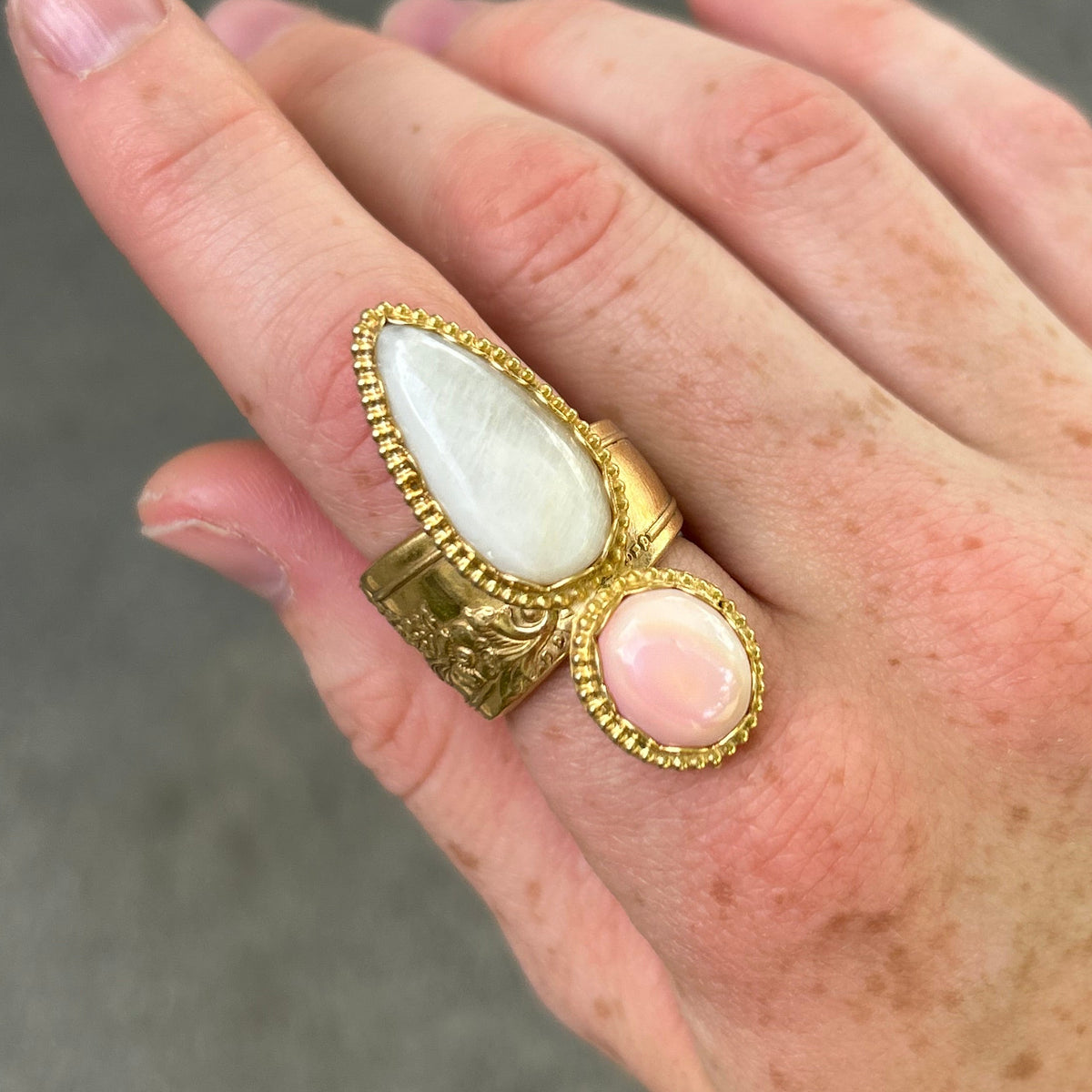 Pink Coral x Moonstone Spoon Ring in Gold