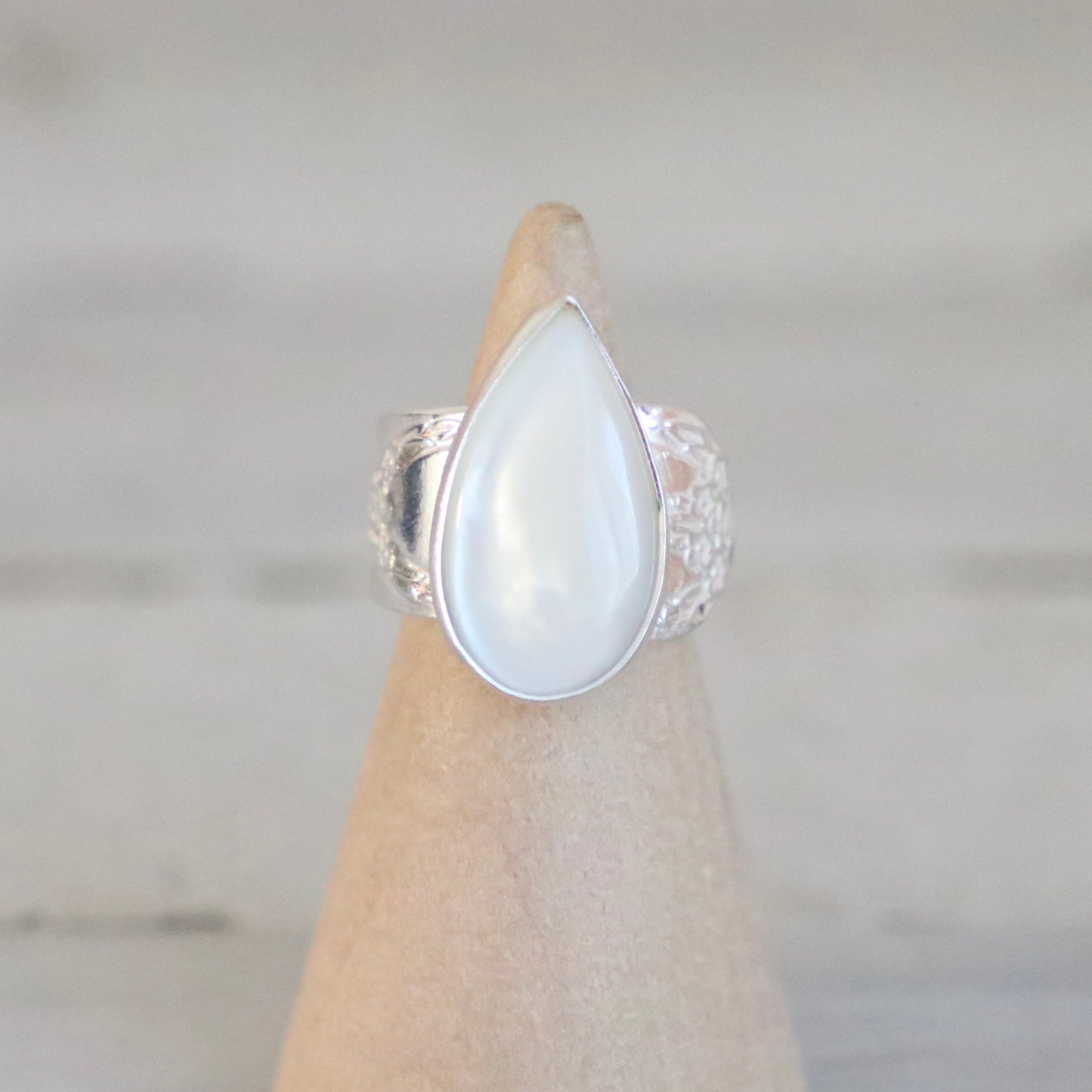 Mother of Pearl Spoon Pinky Ring Size 3.5